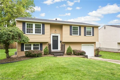 344 Silver Meadows Blvd, Kent, OH, 44240-1912 | Card Image