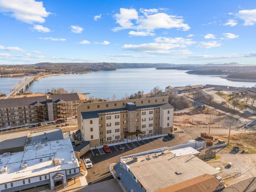 88 Towers Aly Unit #402, Kimberling City, MO, 65686 | Card Image