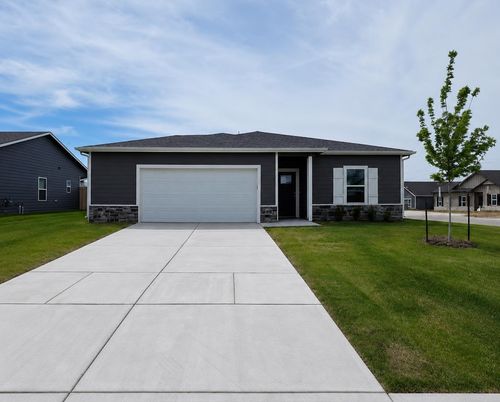 3139 E Highridge Ct, Park City, KS, 67219-4585 | Card Image