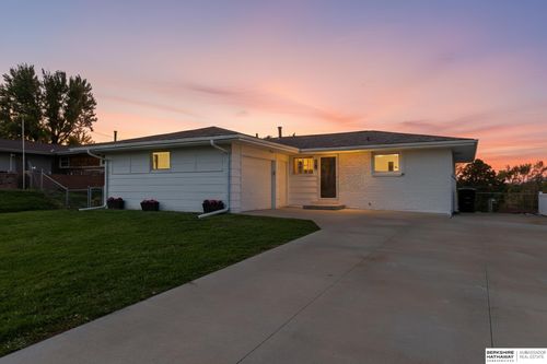 5216 N 84th Ave, Omaha, NE, 68134-2810 | Card Image