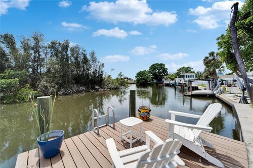 8702 Driftwood Dr, TAMPA, FL, 33615-4414 | Card Image