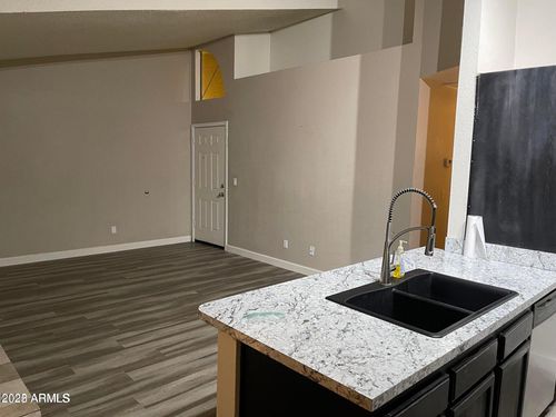 202-5236 W Peoria Ave, Glendale, AZ, 85302-1621 | Card Image