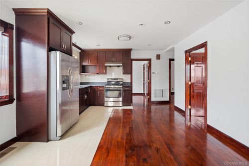 6903 Cloverdale Blvd, Oakland Gardens, NY, 11364-3121 | Card Image