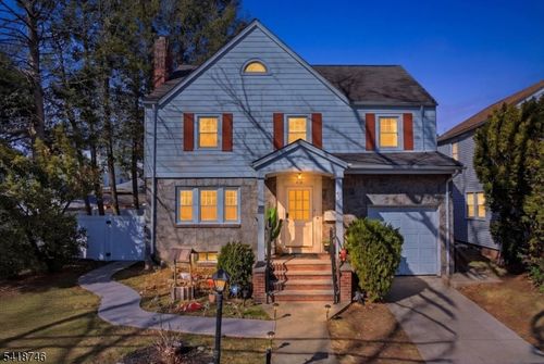 415 19th Ave, Paterson, NJ, 07504-1228 | Card Image