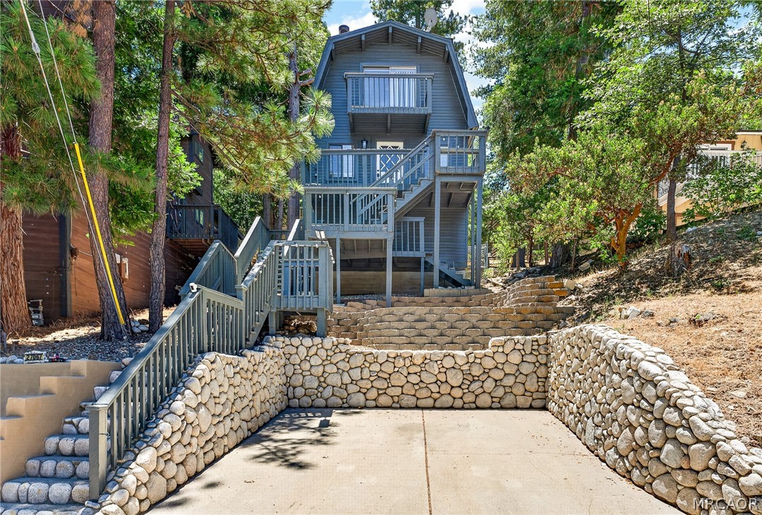 Residential in Lake Arrowhead 3