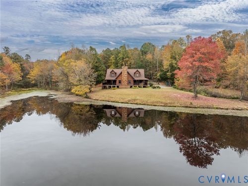 10001 Jennings Ln, Amelia Court House, VA, 23002-3229 | Card Image