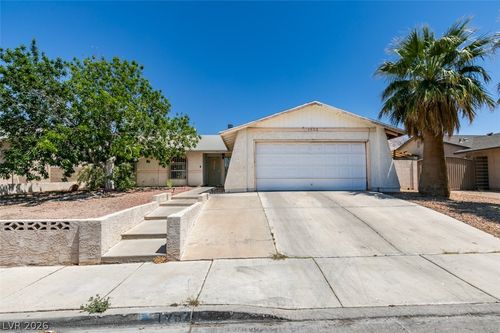 1952 Continental Ave, Las Vegas, NV, 89156-6921 | Card Image