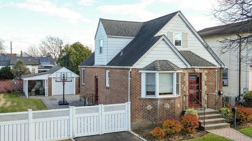 249 Grange St, Franklin Square, NY, 11010-3501 | Card Image