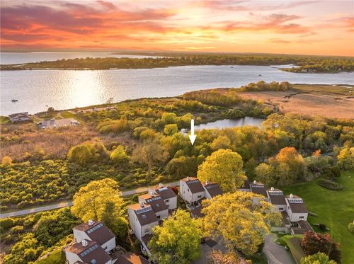 31 Seabreeze Ln, Bristol, RI, 02809-1520 | Card Image