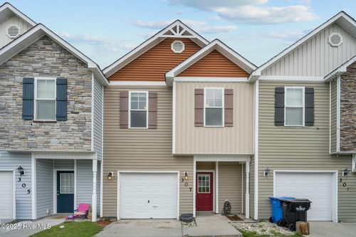 307 Cedar Island Trl, Holly Ridge, NC, 28445-7512 | Card Image