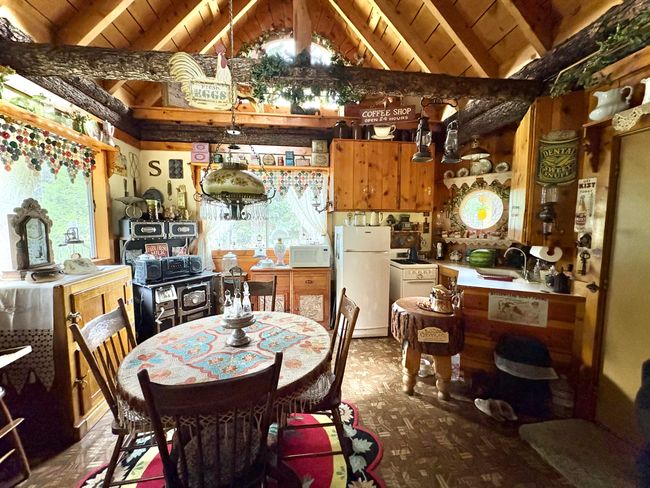 Kitchen | Image 10