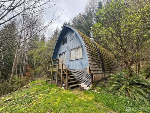 27011 Se 74th St, Issaquah, WA, 98027-8803 | Card Image