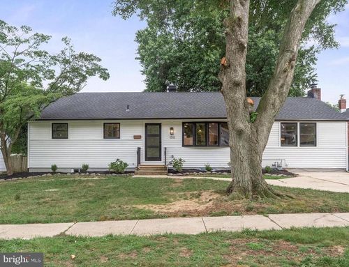 106 Cressmont Ave, BLACKWOOD, NJ, 08012-3836 | Card Image