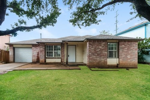 11612 Gemmer St, Del Valle, TX, 78617-3520 | Card Image
