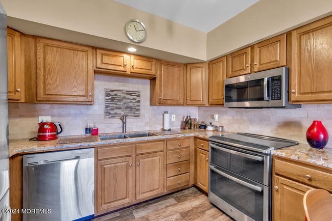 406 - 100 John T O Leary Blvd, Home with 2 bedrooms, 2 bathrooms and null parking in South Amboy NJ | Image 6