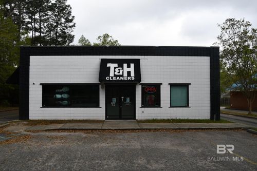 1436 Hillcrest Rd, Mobile, AL, 36695-3926 | Card Image