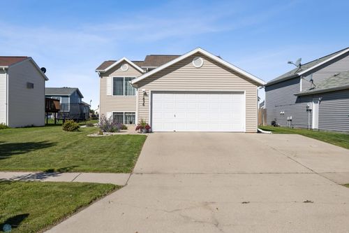 1836 12th St E, West Fargo, ND, 58078-4312 | Card Image