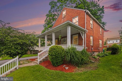 2200 Forster St, HARRISBURG, PA, 17103-1728 | Card Image