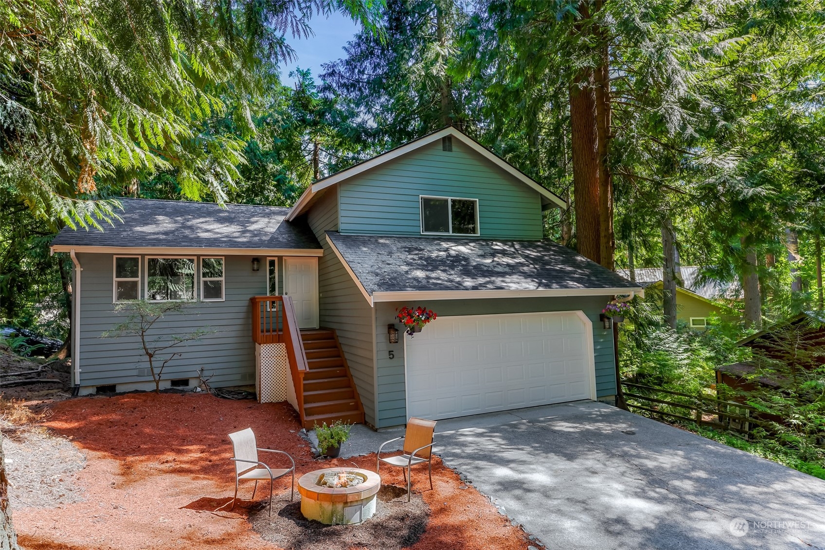 Inglewood Pl, Bellingham, WA 98229