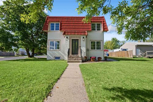 3617 2nd Ave W, Hibbing, MN, 55746-2707 | Card Image