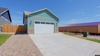 5826 Overlook Way, House other with 4 bedrooms, 3 bathrooms and null parking in Mills WY | Image 2