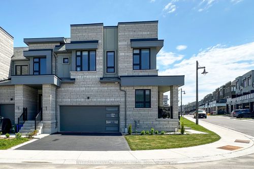 11 Caspian Square, Clarington, ON, L1C7G3 | Card Image
