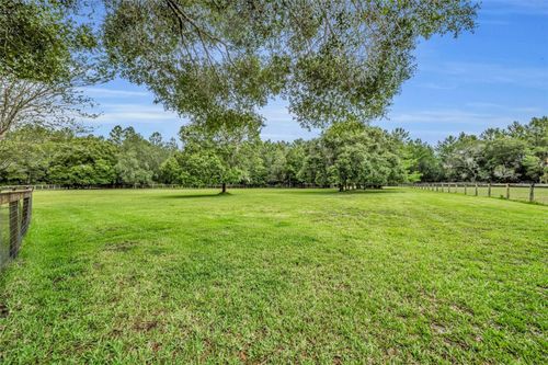 1715 Onondaga Dr, Geneva, FL, 32732-9051 | Card Image