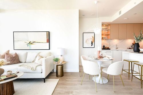 701-4988 Bennett St, Burnaby, BC, V5H0L1 | Card Image