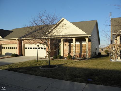 42 Copperleaf Dr, Crawfordsville, IN, 47933-6955 | Card Image