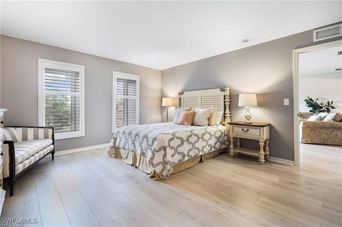404c-1850 Bald Eagle Dr, Naples, FL, 34105-2964 | Card Image
