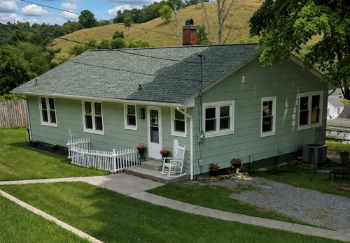154 Clinch Avenue, North Tazewell, VA, 24630 | Card Image