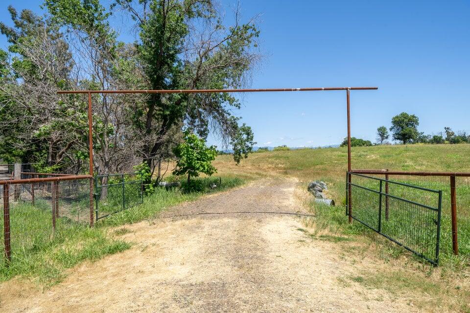 Land in Anderson