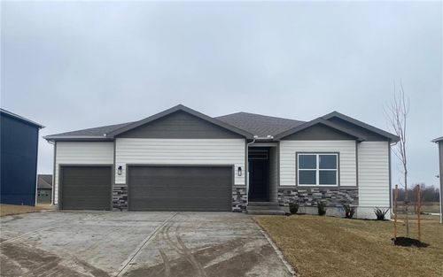 18615 W 193rd St, Spring Hill, KS, 66083-8499 | Card Image