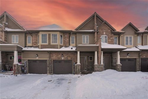 63 Dennis Dr, Smithville, ON, L0R2A0 | Card Image