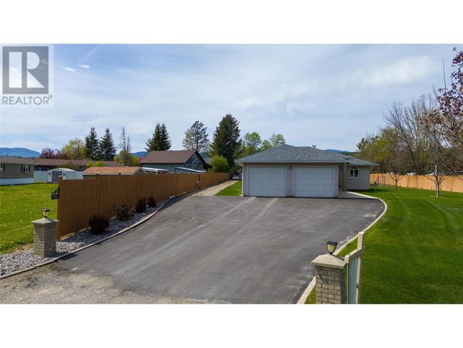 7333 George Rd, House other with 3 bedrooms, 3 bathrooms and 2 parking in Jaffray BC | Image 32