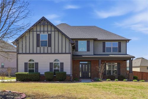 523 Besra Dr, Grayson, GA, 30017-7947 | Card Image