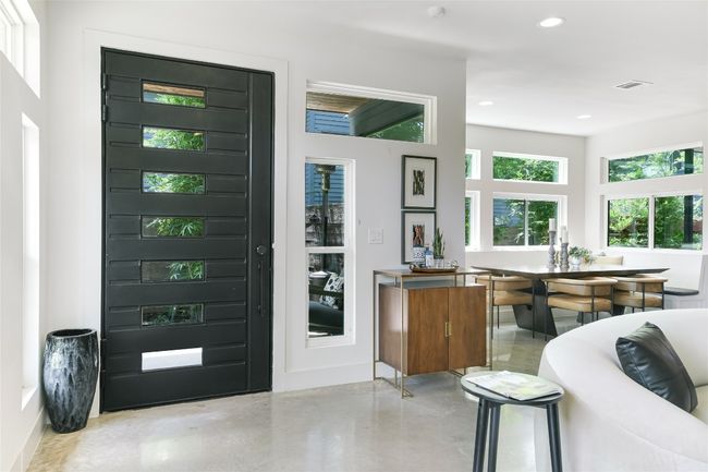 Foyer | Image 7