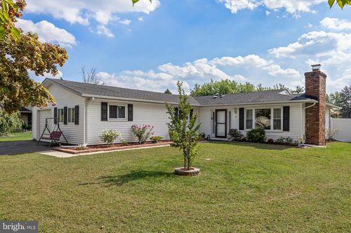 14 Nottingham Way, MOUNT HOLLY, NJ, 08060-3277 | Card Image