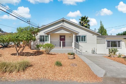 105 Merrill Street, Geyserville, CA, 95441 | Card Image