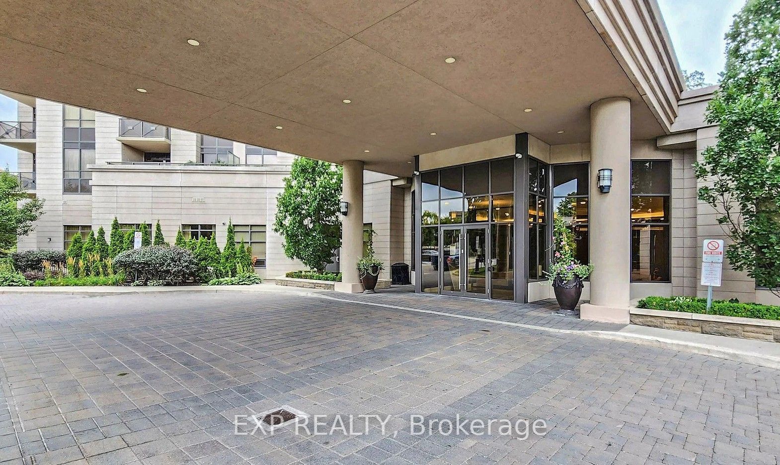 Residential in Toronto C13 4