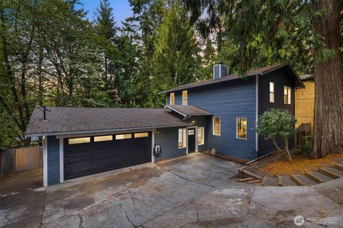775 Highwood Drive Sw, Issaquah, WA, 98027 | Card Image