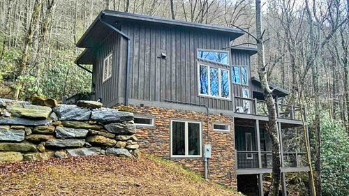 63 Speckled Feather Pass, Sapphire, NC, 28774 | Card Image