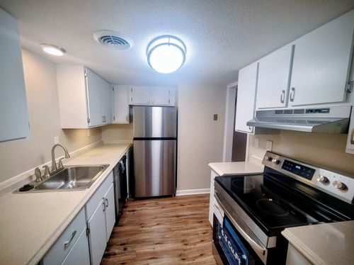 154-154 N Auburndale St, Memphis, TN, 38104 | Card Image