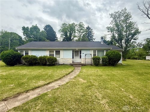 2002 Scioto St, Springfield, OH, 45506-3216 | Card Image