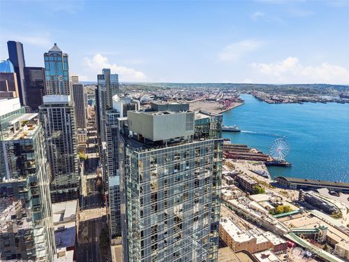 apt-1803-121 Stewart St, Seattle, WA, 98101-1111 | Card Image