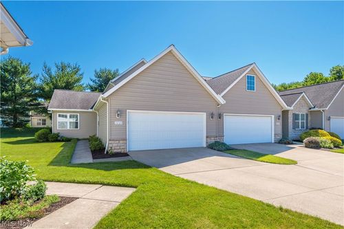 8845 Ashlyn Ct, Olmsted Falls, OH, 44138-3741 | Card Image