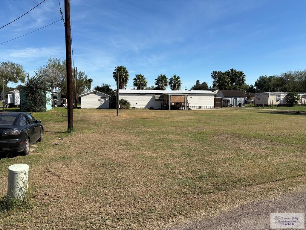Land in La Feria 3