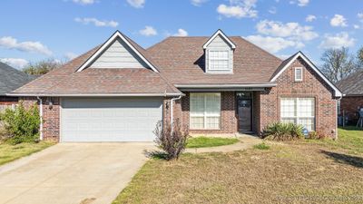 11107 E 121st Court, House other with 4 bedrooms, 2 bathrooms and null parking in Collinsville OK | Image 1