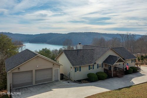 110 Little Deer Path Ln, La Follette, TN, 37766-6668 | Card Image