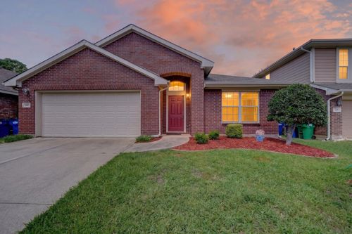 423 Butternut Dr, Fate, TX, 75087-6728 | Card Image